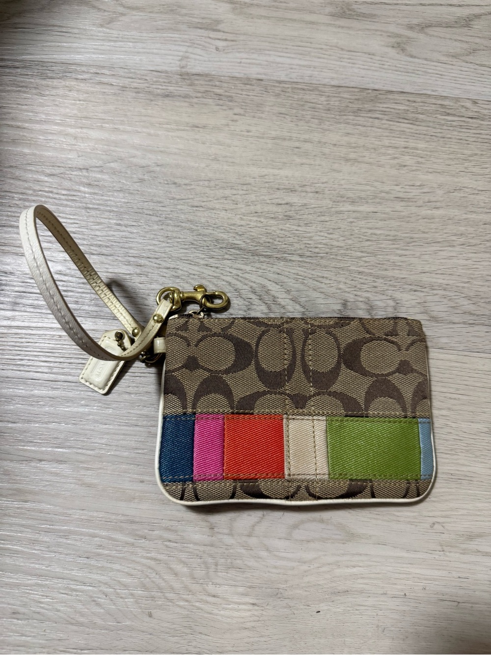 COACH Canvas Wristlet No.A0749-40542 Multicolor Pouch Wallet Authentic